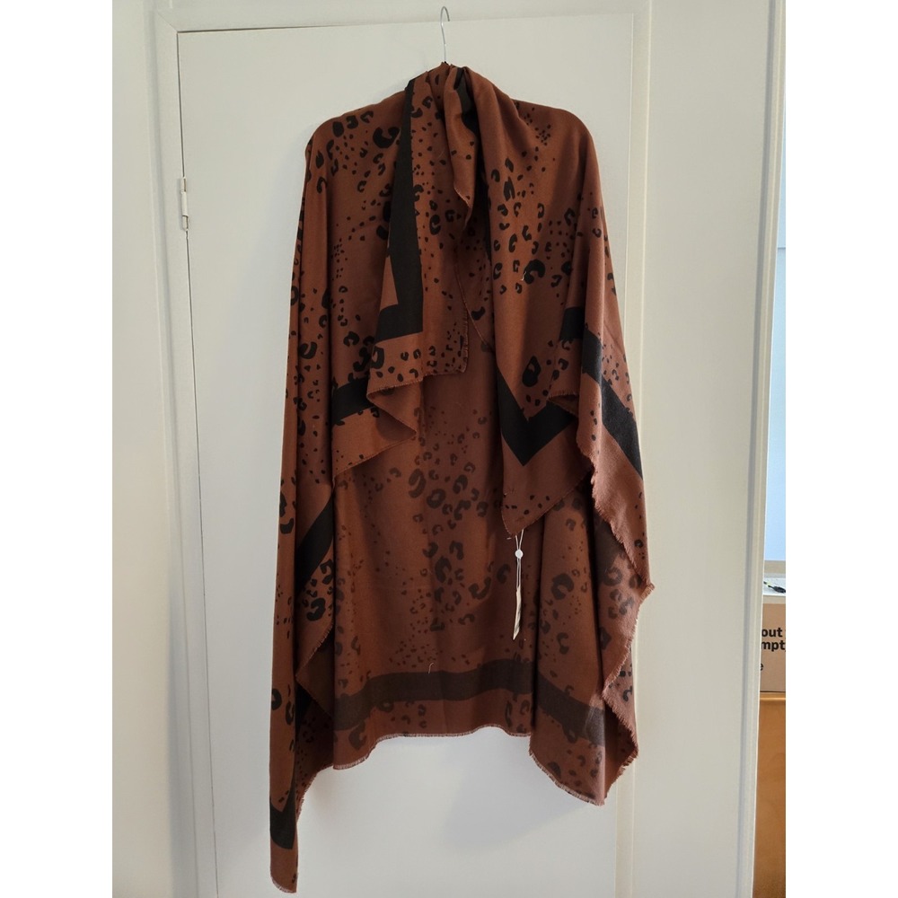 NWT Womens Brown/Black Animal Print Square Scarf/Shawl.